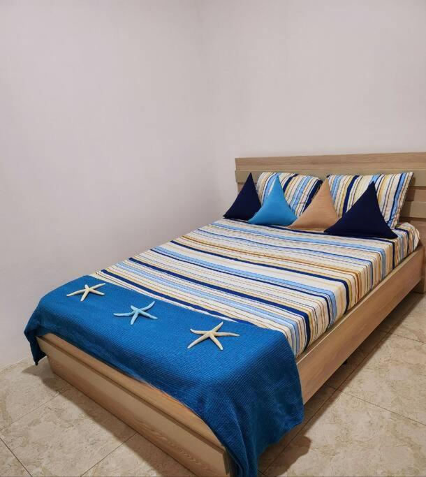 Kot Nu - Beach Themed Apartment - 3 Mins Walk From The Sea Flic-en-Flacq Dış mekan fotoğraf