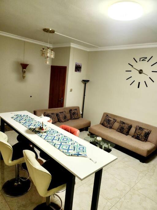 Kot Nu - Beach Themed Apartment - 3 Mins Walk From The Sea Flic-en-Flacq Dış mekan fotoğraf