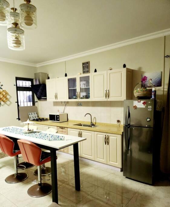 Kot Nu - Beach Themed Apartment - 3 Mins Walk From The Sea Flic-en-Flacq Dış mekan fotoğraf